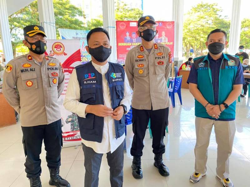 Bupati Bantaeng Hadiri Vaksinasi Massal Polres Bantaeng