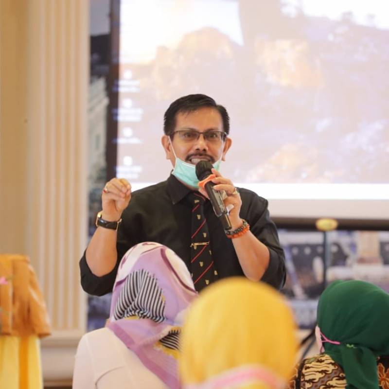 Humas UNM: Orang Tua Ujung Tombak Penyelenggaraan Pendidikan