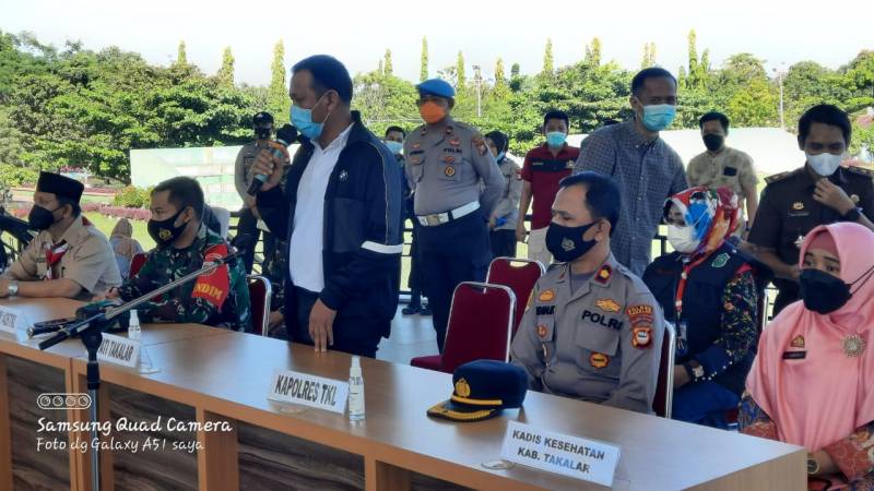 Pesera Vaksin Membludak, Bupati Samsyari Kitta Berikan Apresiasi