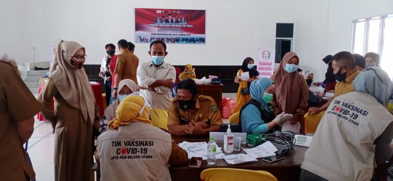 Antusias Masyarakat Luwu Ikut Vaksinasi di Hari Ketiga
