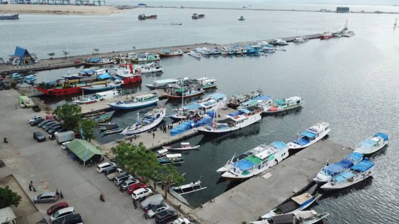 Gratis Serbuan Vaksin Masyarakat Maritim TNI AL , Danlantamal VI Berharap Masyarakat Dapat Memanfaatkannya dan Jangan Dihindari
