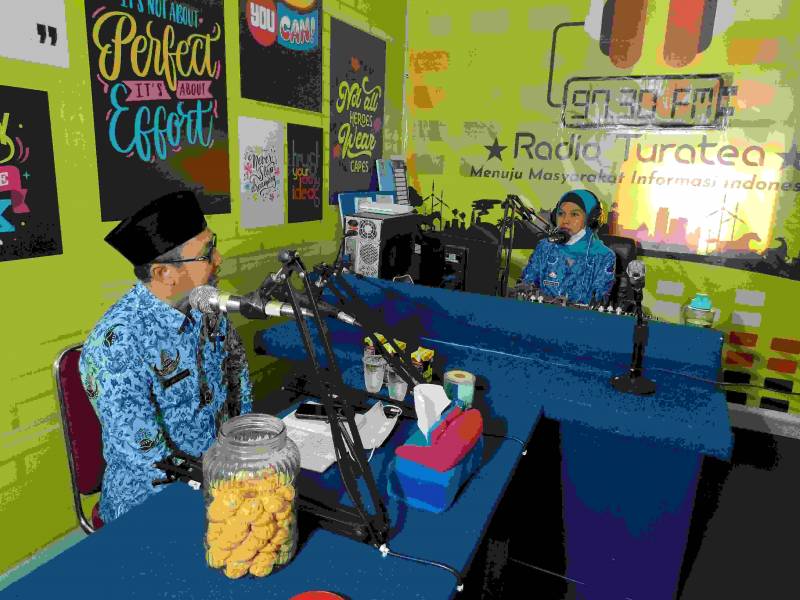Kadis PPKB Jeneponto Tampil di Talk show Di Radio Turatea 97,3 FM