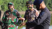 Brimob Bone Amankan Lokasi Penemuan Benda Diduga Bom Pesawat