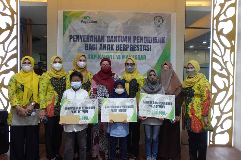 Ikatan Istri Karyawan Pegadaian Salurkan Bantuan Pendidikan