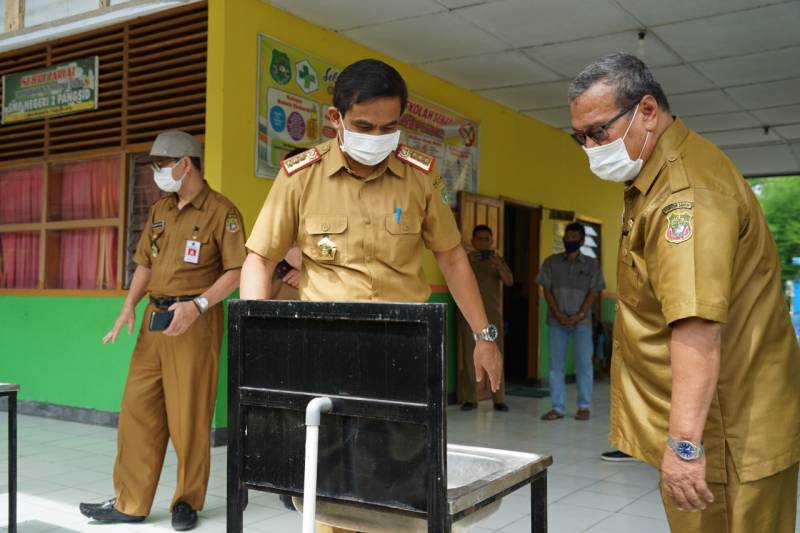 Tim Verifikasi PTM Kunjungi Sekolah-Sekolah