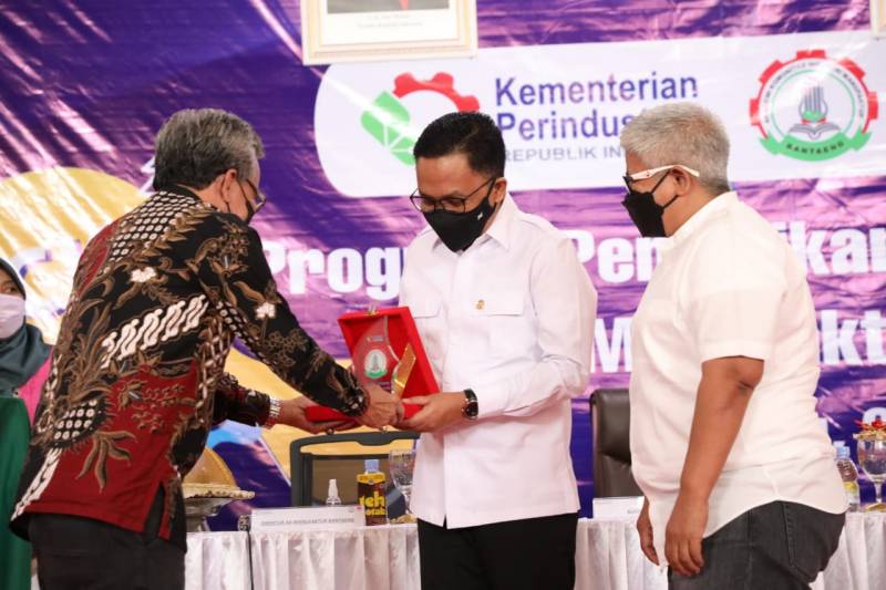 AKOM Bantaeng Launching Program Pendidikan Vokasi Setara D1