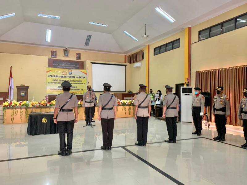 Kapolres Bantaeng Pimpin Sertijab Kasat Reskrim dan Kapolsek Tompobulu