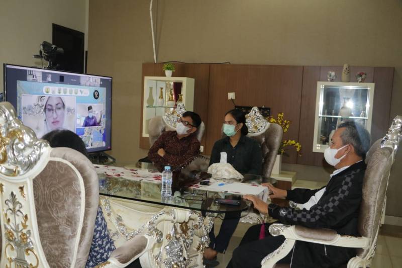 Bupati Lutim Apresiasi Penyelenggara Webinar Kebudayaan