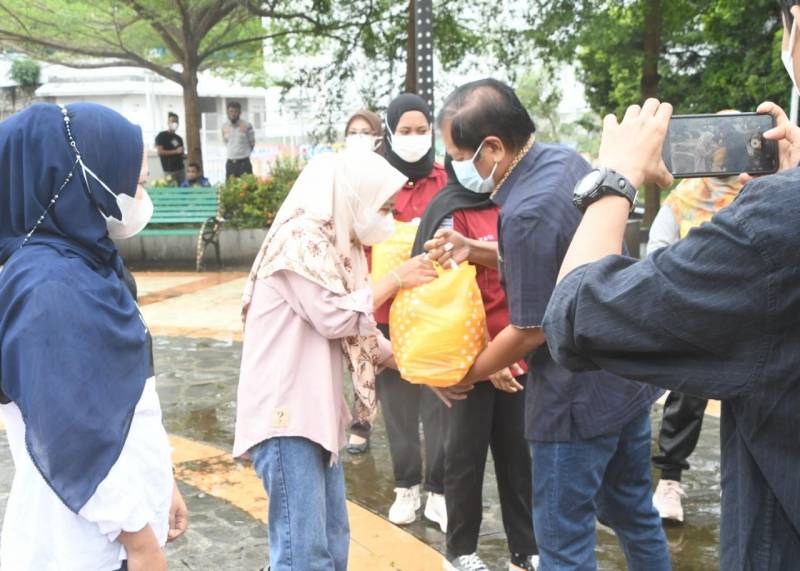 Kerja Sama dengan Dinas Perdagangan Sulsel, Pemkab Soppeng Gelar Pasar Murah