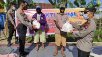 IMG-20210721-WA0017 Kabag Sumda Polres Takalar Bagikan Paket Sembako ke Warga Terdampak Covid 19