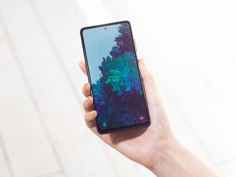Latihan untuk Tanding Esports Lebih Aman dengan Kapasitas Baterai 4.500mAh  