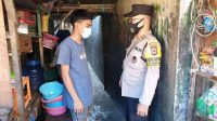 Bhabinkamtibmas Pattingalloang Edukasi Protkes Warga Binaannya Secara Door to Door