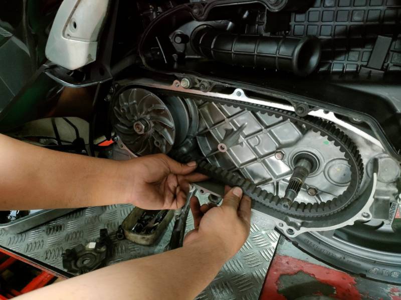 Ini Dia! Cara Merawat V-belt Motor Skutik Agar Tetap Awet