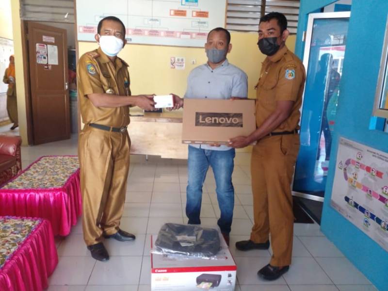 Karang Taruna Pasti Desa Lamantu Terima Bantuan Laptop dari Dinsos
