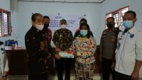 Serahkan Bantuan PKH dan Sembako, Ini harapan Bupati Sidrap