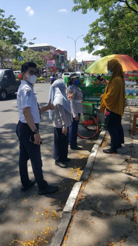 Turun ke Jalan, Tim Edukasi Dishub Sulsel Bubarkan Kerumunan