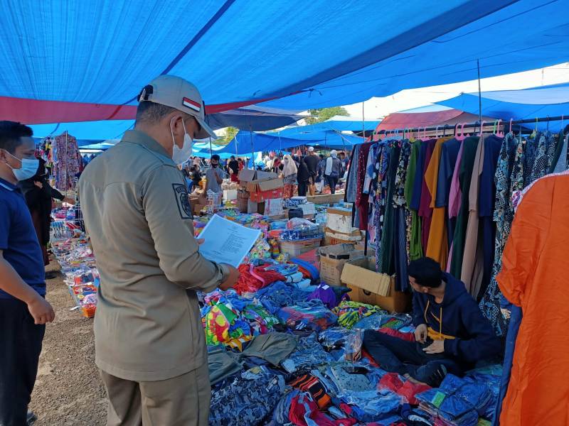 Kasi Trantib Nuha Lakukan Patroli Penerapan PPKM Level 4