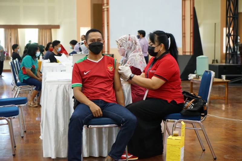 Sinergi Semen Tonasa - TNI Percepat Serbuan Vaksinasi