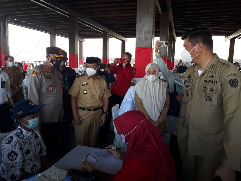 Ingin Belajar Tatap Muka Kembali, Ribuan Pelajar di Gowa Ikuti Vaksinasi