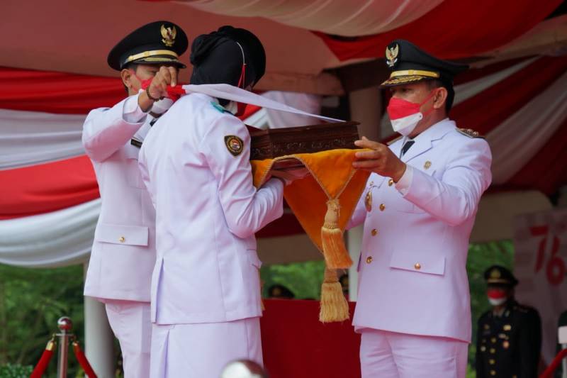 Wabup Sidrap Mahmud Yusuf Jadi Irup Penurunan Bendera Peringatan HUT ke-76 RI