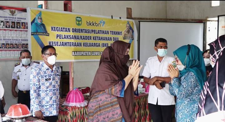 Dinas Dalduk dan TP PKK Luwu Bersinergi Laksanakan Orientasi dan Pelatihan Berbasis Tribina Keluarga