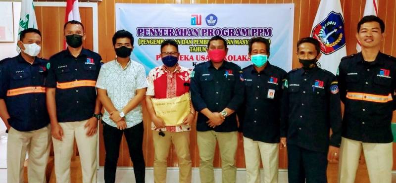 PD Aneka Usaha Salurkan PPM Rp67 Juta pada SMKN 2 Pertambangan Pomalaa