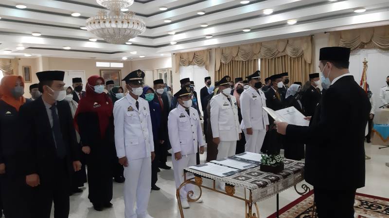 Mutasi, Bupati Pangkep Lantik 3 Camat, Puluhan Pejabat dan Kepala Puskesmas