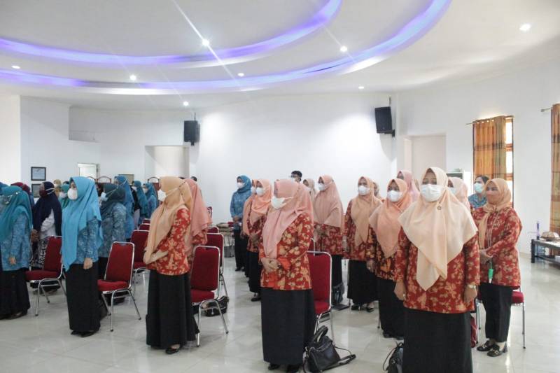 Pengurus dan Kader PKK Lutim Dibekali Pengetahuan Deteksi Dini Risiko PTM