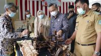 Bupati Apresiasi Pelatihan Sentra IKM Lutim Libatkan Tim Ahli Furnitur dan Handycraft Jogja