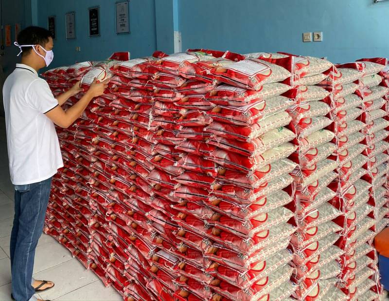 Konsisten Berkontribusi di Tengah Pandemi, ISYEF Sulsel Telah Bagikan 15.000 Paket Makanan