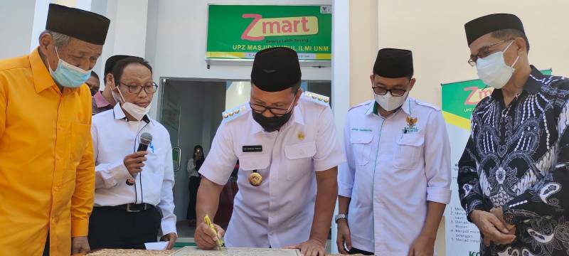 Danny Pomanto Resmikan Z-Mart Kerjasama BKM Nurul Ilmi dan BAZNAS Makassar