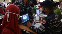 Serbuan Vaksin Masyarakat Maritim, TNI AL Lantamal VI Dukung Gebyar 75.000 Vaksin di Kampus PIP Makassar