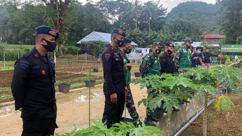 Brimob Bone Praktik Latihan Peningkatan Kapasitas SDM Penerapan P2L