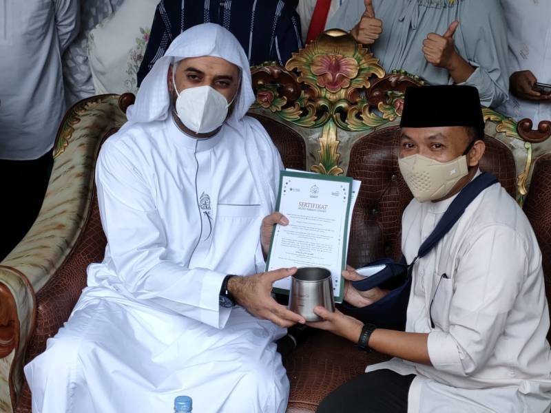 Berkunjung ke Bantaeng, Syekh Muhammad Jaber Beri Hadiah Khusus untuk Bupati Ilham Azikin