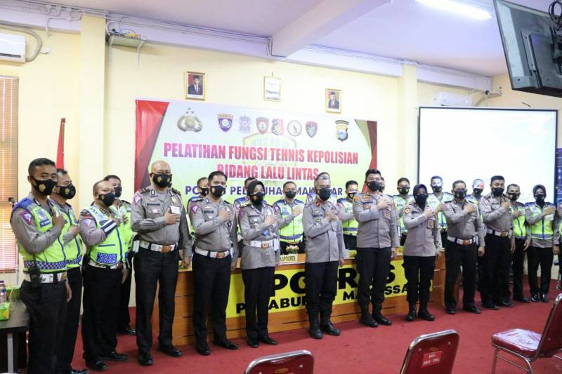 Ditengah Pandemi Covid-19, Polres Pelabuhan Makassar Tingkatkan Kemampuan Fungsi Lantas