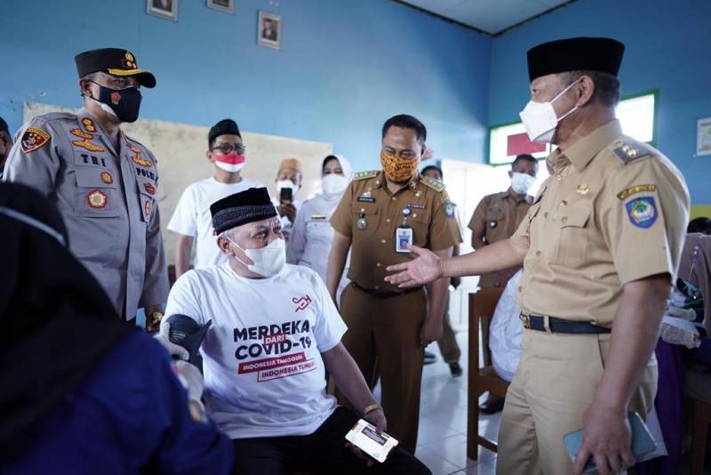 Wabup Gowa Apresiasi Vaksinasi Merdeka di Masjid dan Pesantren