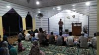 Sambangi Masjid Apung Buttue Pangkep, AKBP Kadarislam Berikan Alqur'an dan Sembako