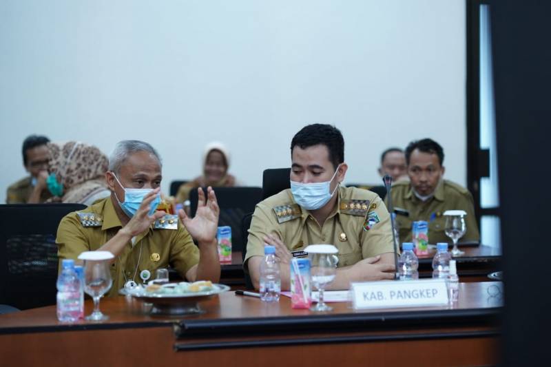 Pangkep Terima Penghargaan Kemenkeu RI