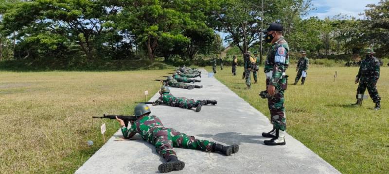 Asah Kemampuan Skill Personel, Kodim 1426/Takalar Gelar Latihan Menembak Triwulan