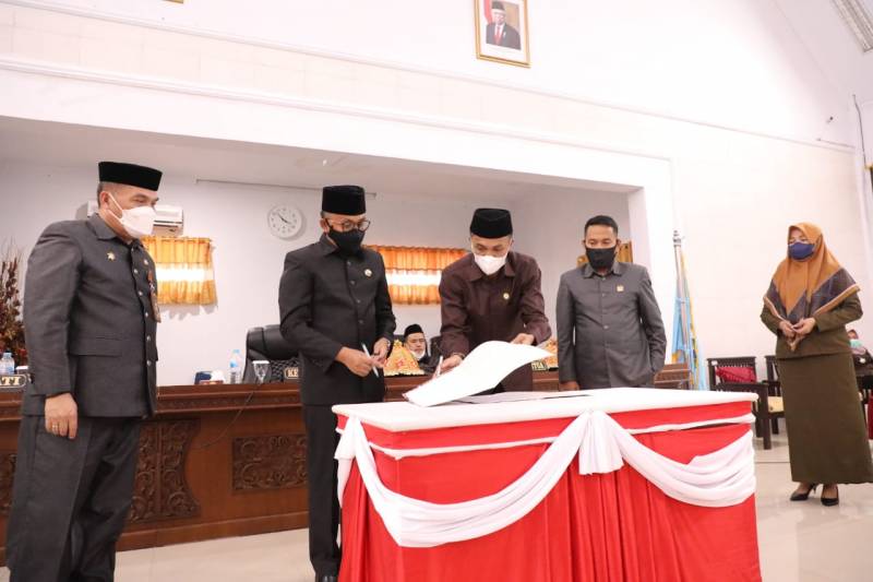 DPRD Bantaeng Menerima KUA & PPAS APBD Perubahan Tahun Anggaran 2021