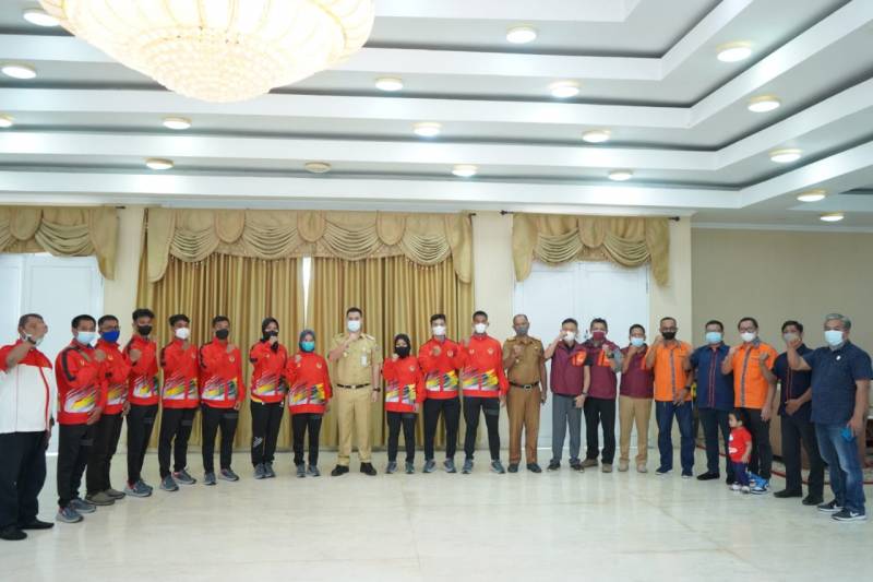 Bupati Lepas 11 Atlet - Pelatih Pangkep, Kontingen PON Sulsel ke Papua