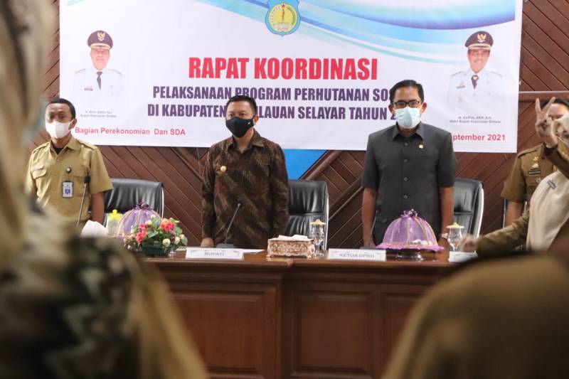 Bupati Selayar Buka Rakor Pelaksanaan Program Perhutanan Sosial