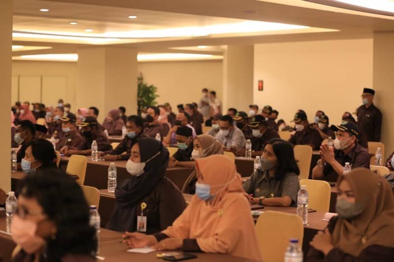 Bupati Lutim Buka Bimtek Peningkatan Kapasitas BPD