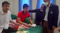 DPD Nasdem Kunjungi dan Beri Support Terhadap Anak yang Mengalami Gejala Usai Divaksin