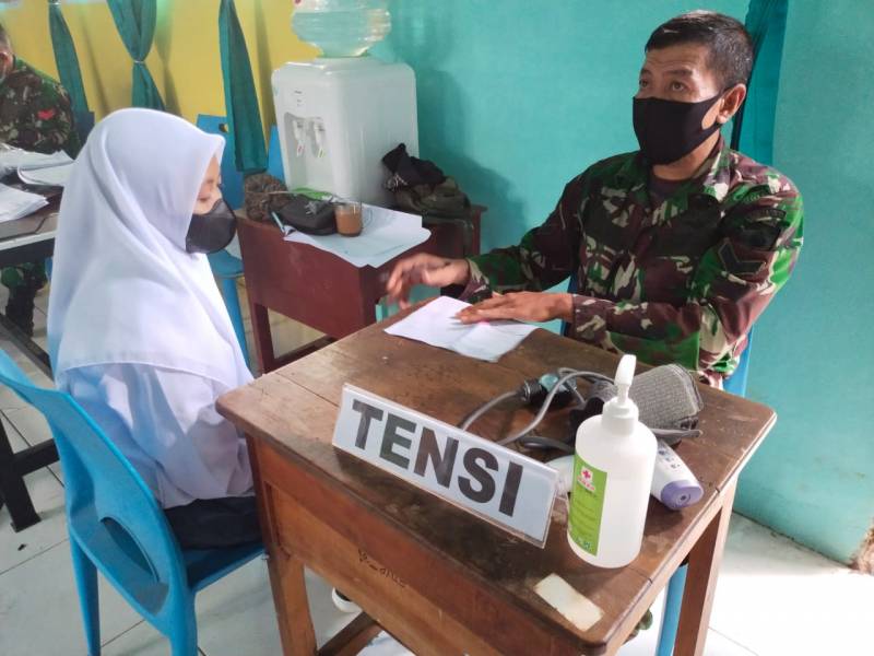 Gerak Cepat Putus Penularan Covid-19, Personil Dandim Sasar Siswa SMA di Polut
