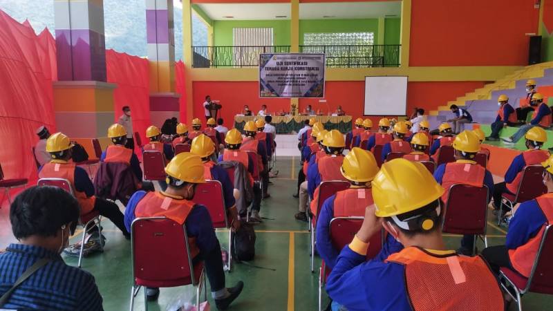 Bupati Enrekang Buka Pembekalan dan Uji Sertifikasi Tenaga Kerja Konstruksi