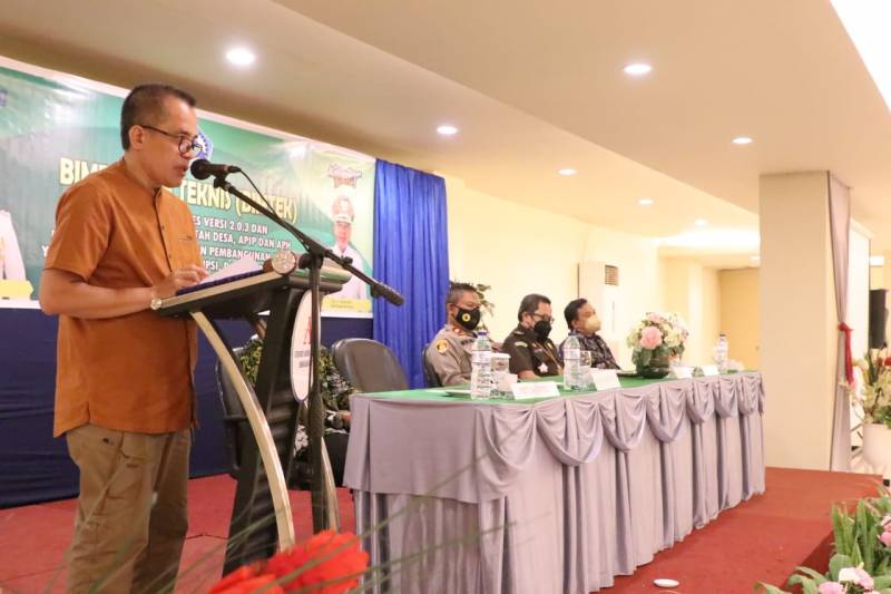 Resmi Buka Bimtek Siskeudes, Sekda Bantaeng Harap Pemdes Terapkan Prinsip Akuntabilitas