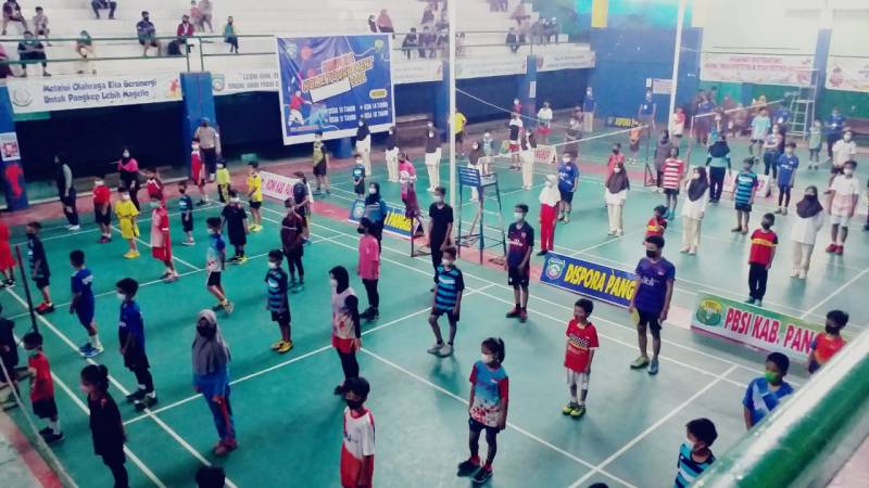 Home Dispora, Kompetisi Bulu Tangkis Usia Dini