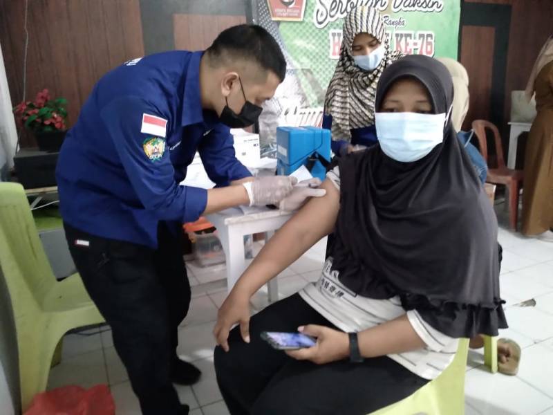 Warga Desa Bontoala Semangat ikut Vaksin