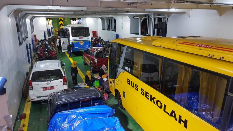 Bupati Basli Ali Bersama Ketua TP. PKK Kunker ke Pastim